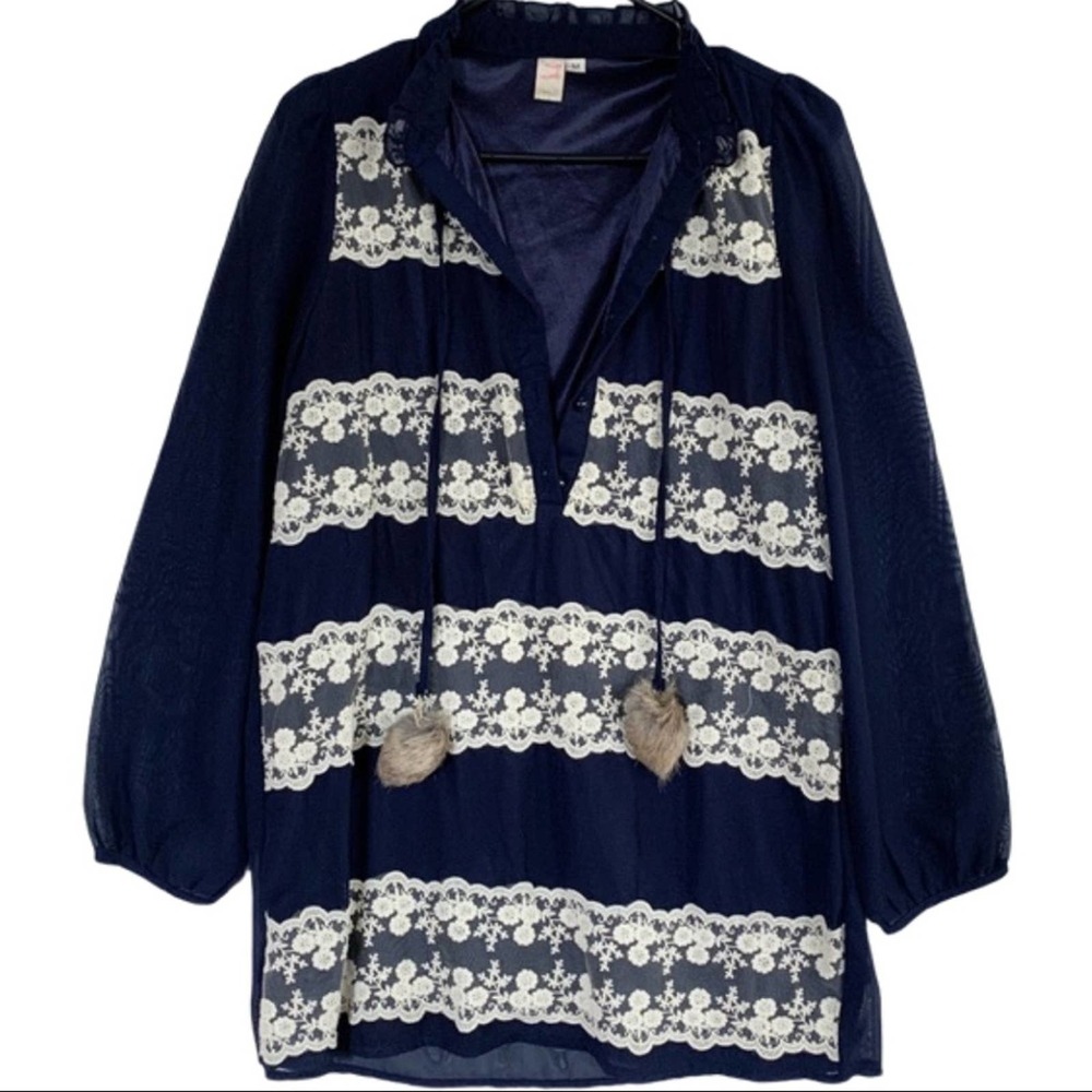 Boutique Lace Detail Mini Dress in Navy & Cream M